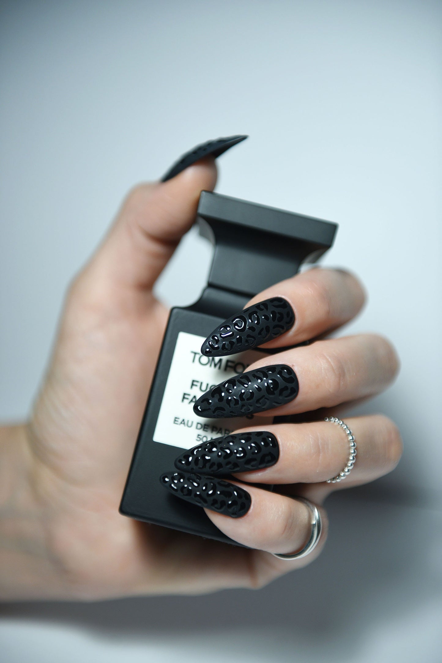 Black Leopard Press-On Nails – Handmade Reusable Animal Print Set | Custom Shape