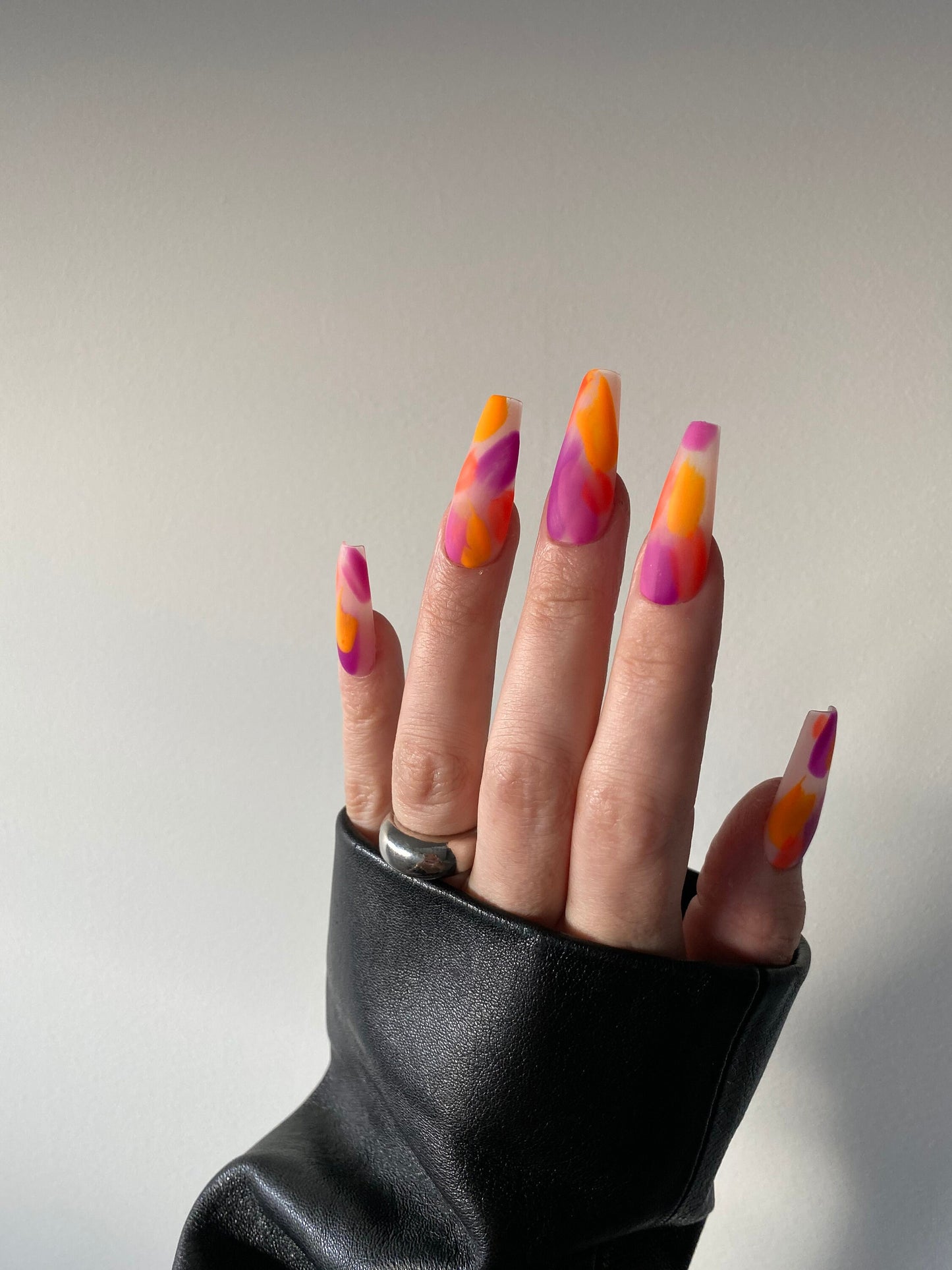 Primavera Brush Strokes Press On Nails – Handmade Luxury Reusable Coffin Nails