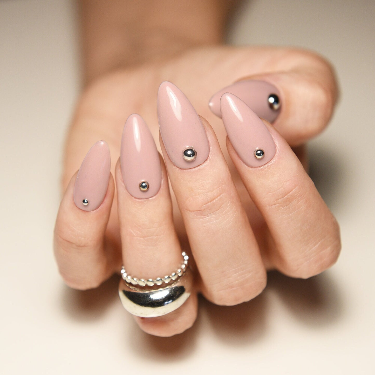 ACCENT NUDE – Luxury Handmade Reusable Press On Nails