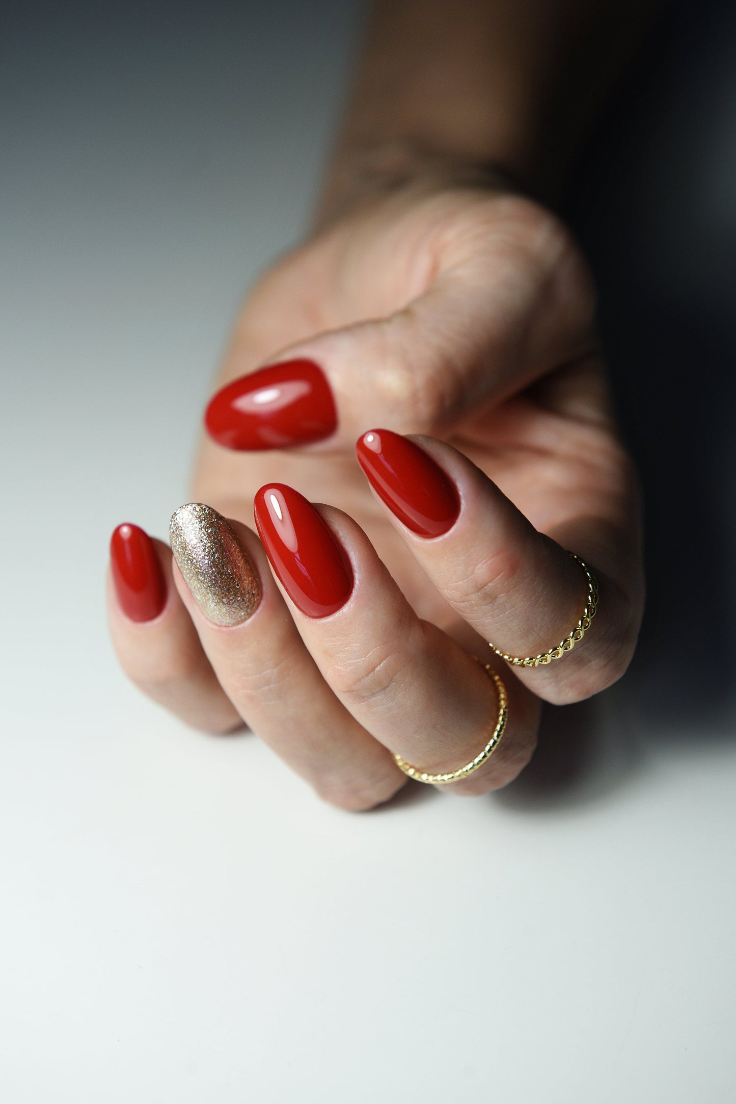 Christmas Red & Gold Press-On Nails – Luxury Reusable Holiday Set