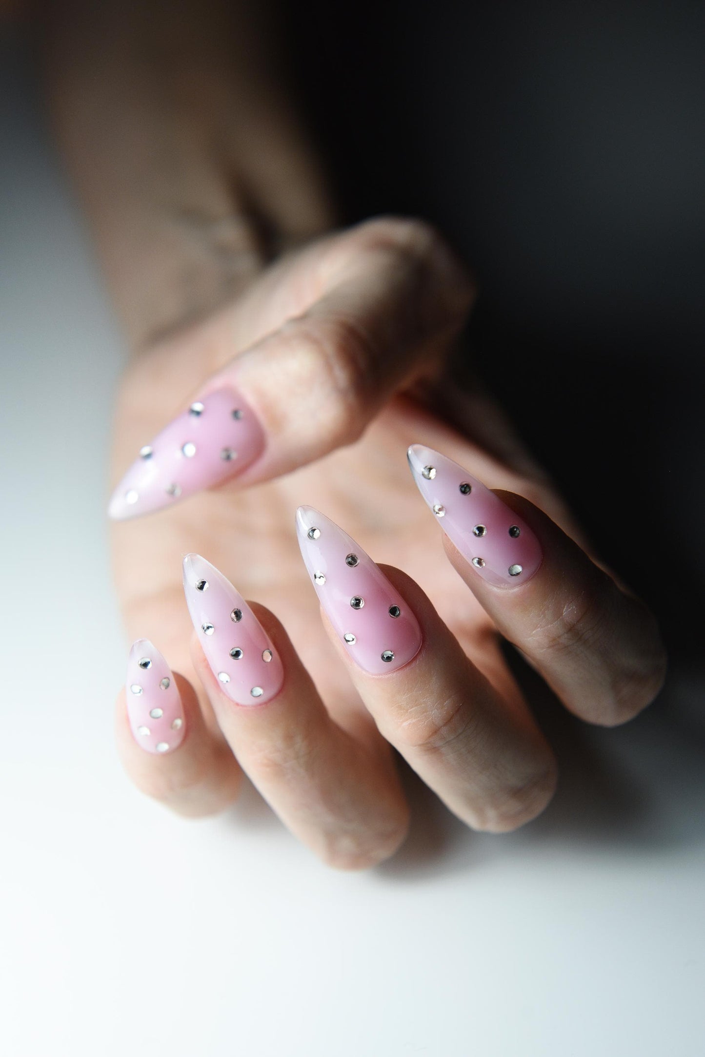 Strawberry Dolly – Pink Press-On Nails with Rhinestones & Gems