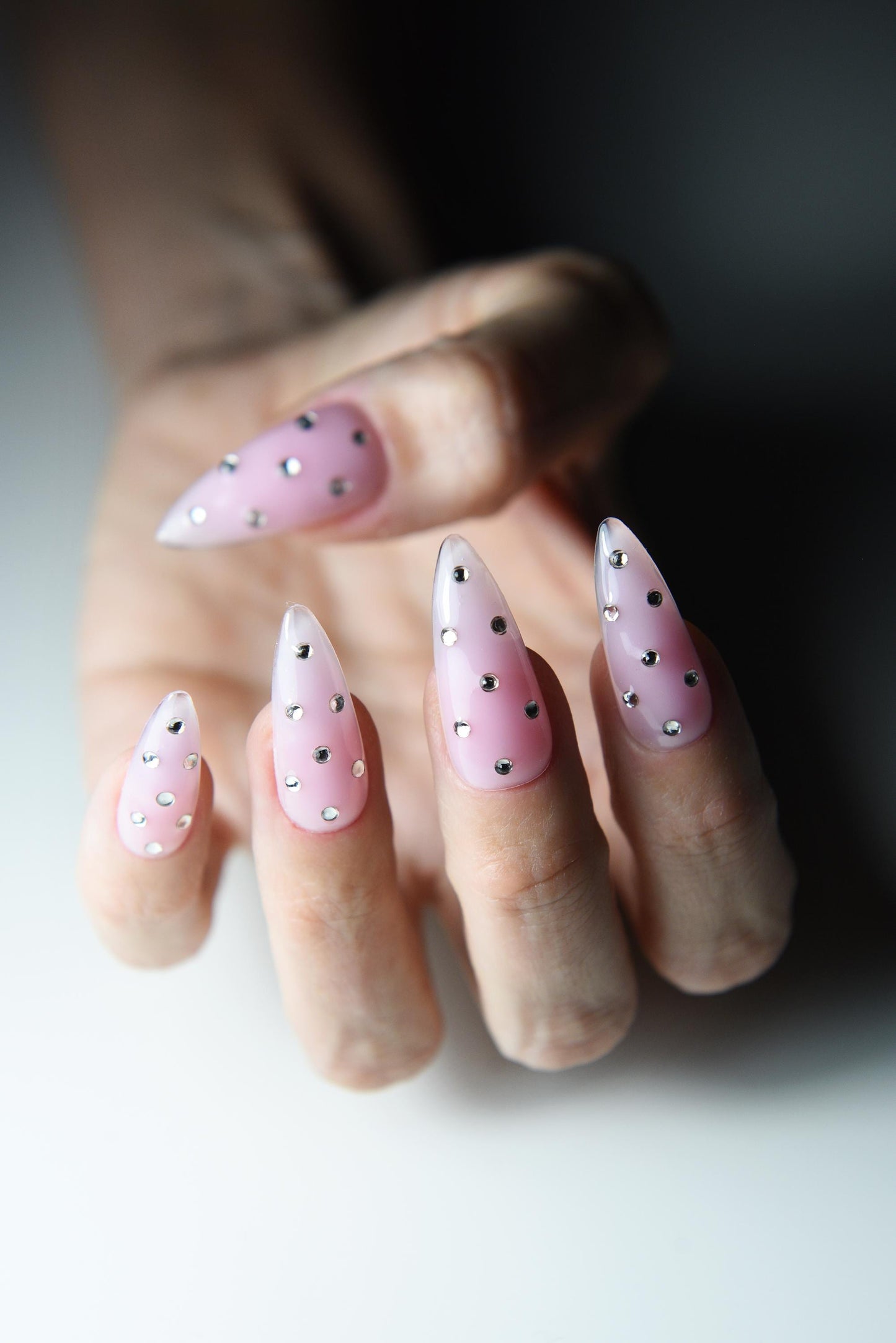 Strawberry Dolly – Pink Press-On Nails with Rhinestones & Gems