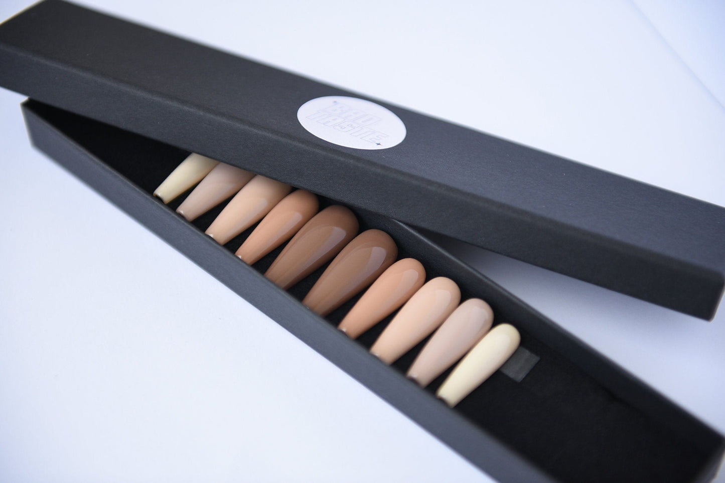 NUDES – Luxury Handmade Reusable Press On Nails