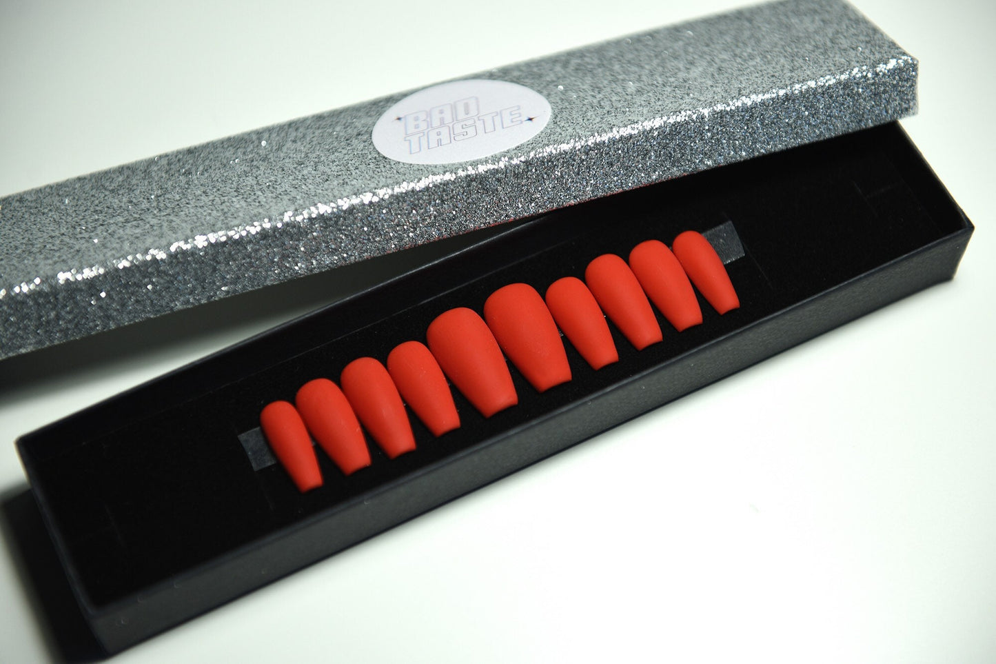 Solid Color – Glossy or Matte – Handmade Luxury Reusable Press On Nails