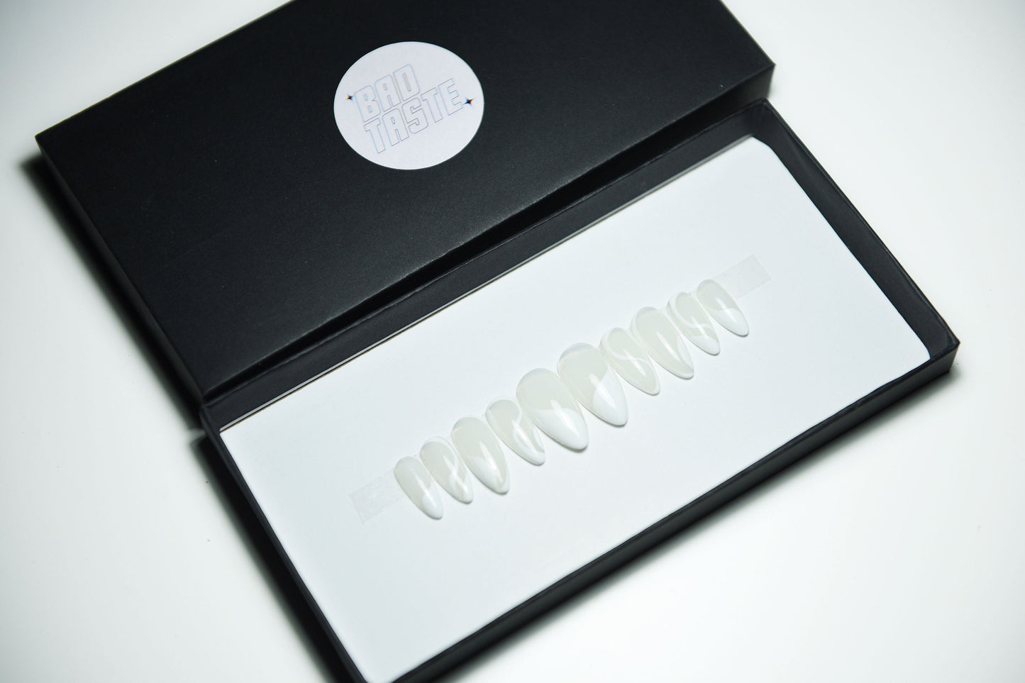 Abstract Lines Press-On Nails – Handmade Reusable Set | Matte or Glossy Modern Nail Art