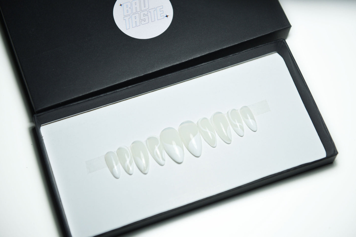 Abstract Lines Press-On Nails – Handmade Reusable Set | Matte or Glossy Modern Nail Art