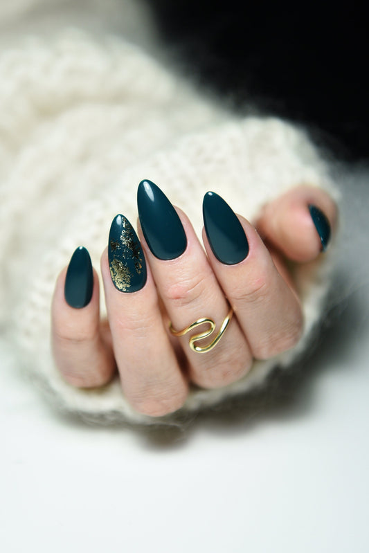 Christmas Jade Green & Gold – Luxury Handmade Reusable Press On Nails