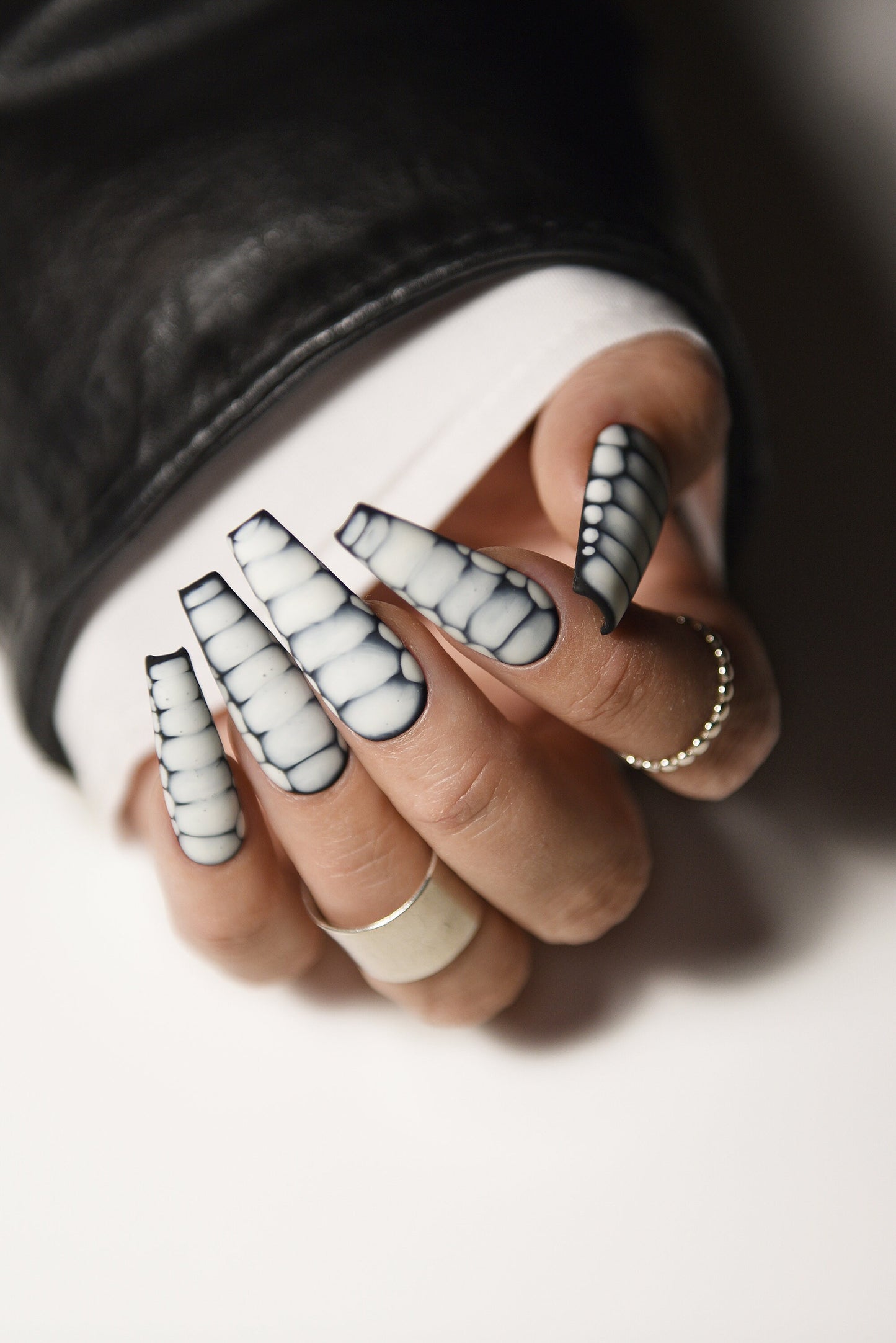 Grunge Black & White Croco Press-On Nails | Glossy or Matte | Handmade Luxury Reusable Set | Custom Shape & Length