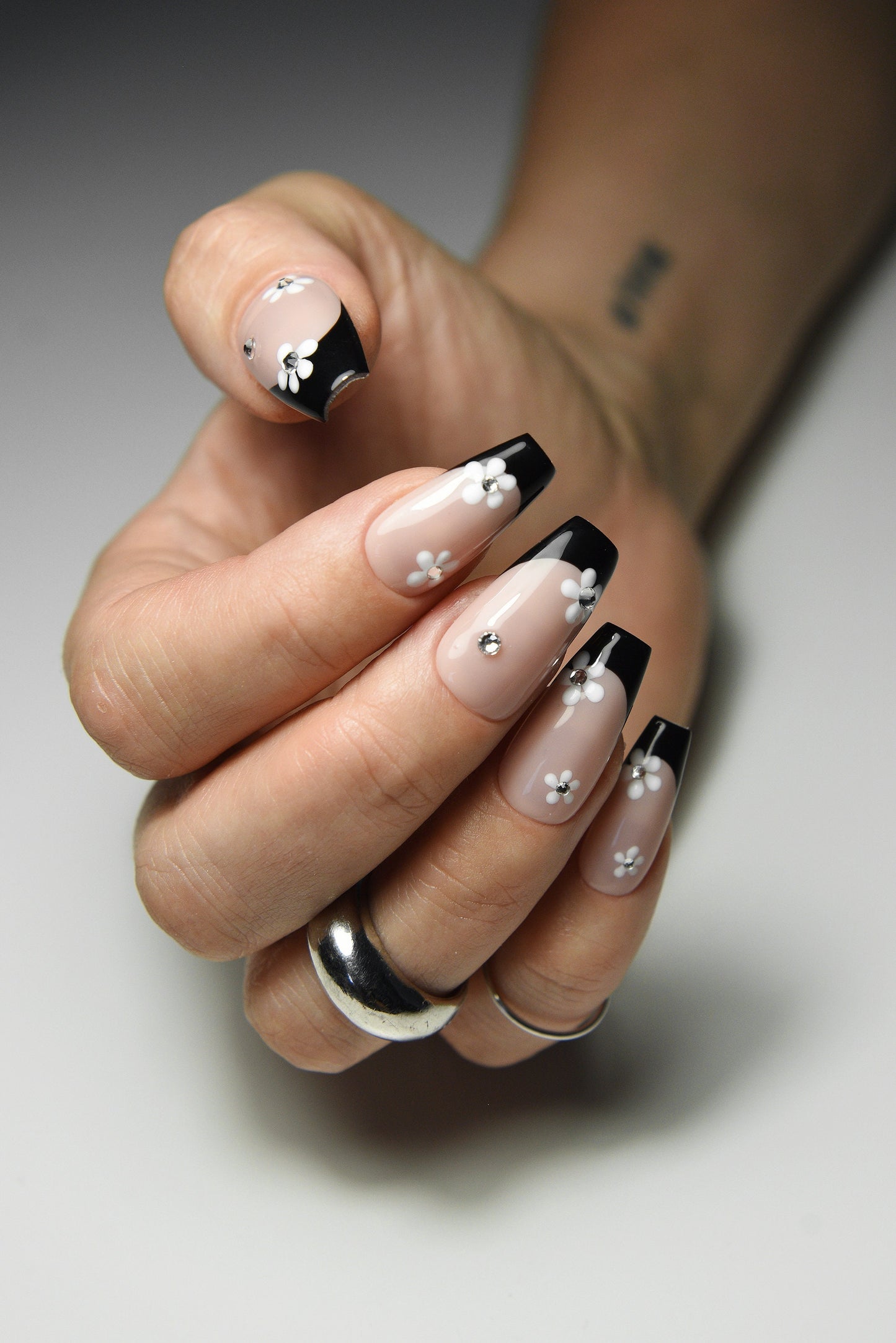 FLOWER FRENCH with RHINESTONES – Luxury Handmade Reusable Press On Nails