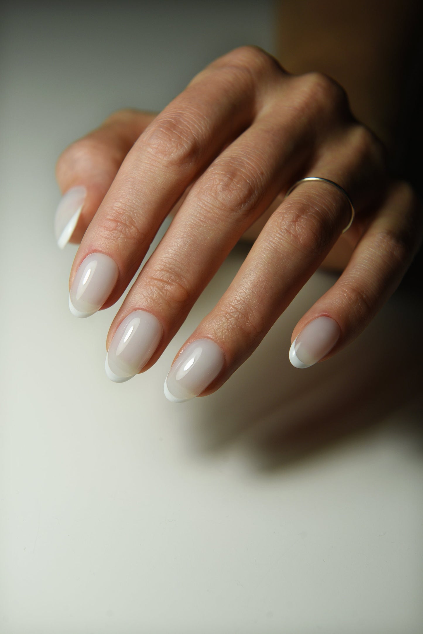 Good Girl Press-On Nails – Milky French Thin Line Gel Set