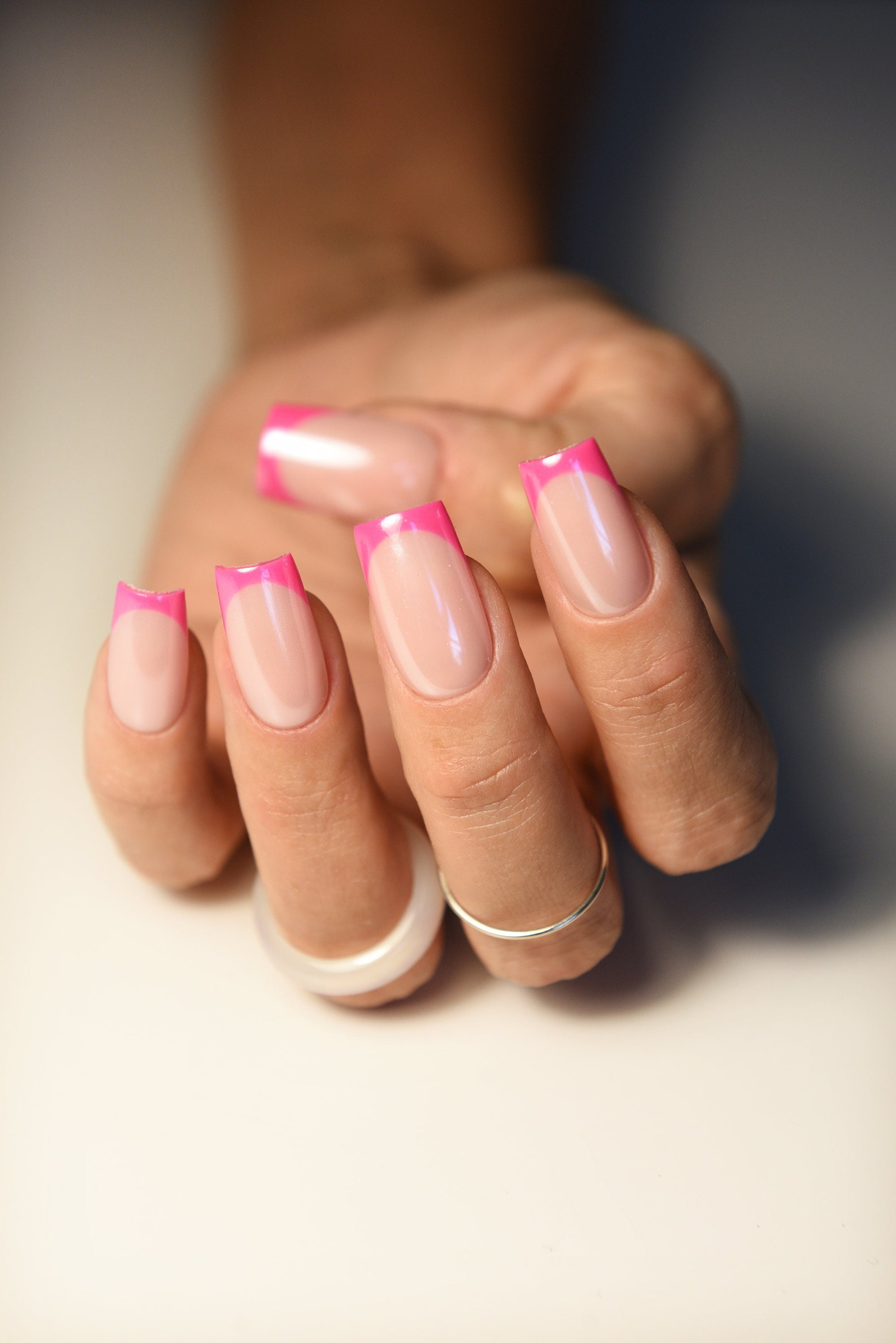 The Pink Doll Chrome French Fake Nails to the Movie, for Party, and Beach! Girly press on nails for her, glue on reusable acrylic strong set – Luxury Handmade Reusable Press On Nails